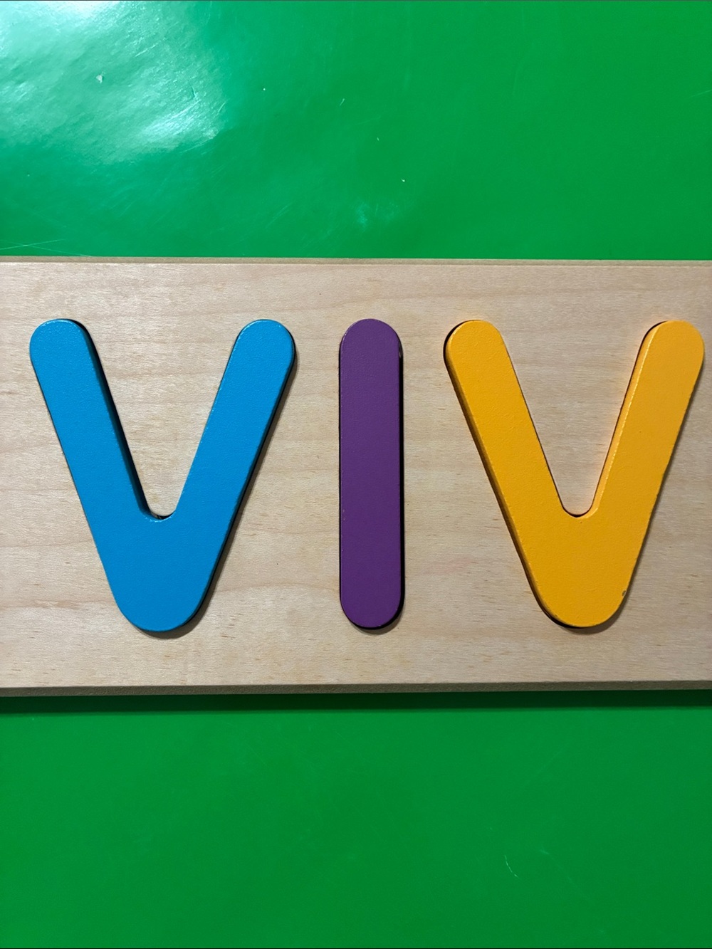 VIVIAN - Wooden Name Puzzle - Picture 4 of 9